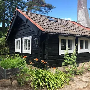 Havsnära 1700-tals Timmerstuga Rum i privatbostad